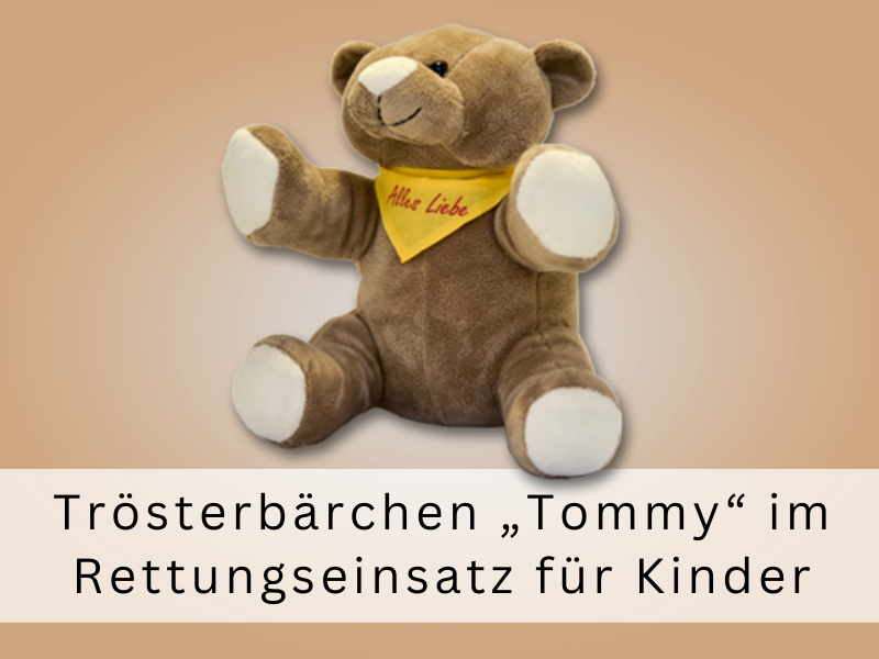 Trösterbärchen Tommy unterstützt von Schultz & Kühnapfel